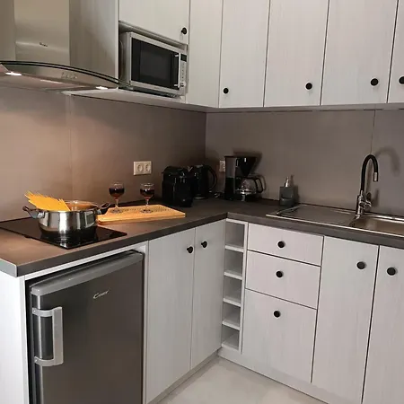 Ilios شقة فندقية